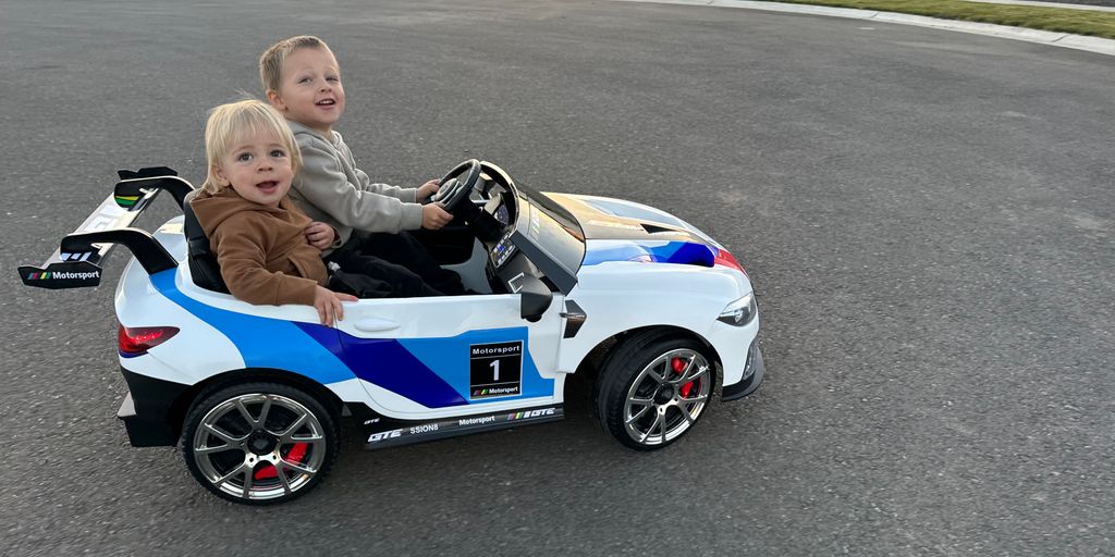 In-Depth Luxury Ride-On Car Reviews: Choose the Best for Your Child